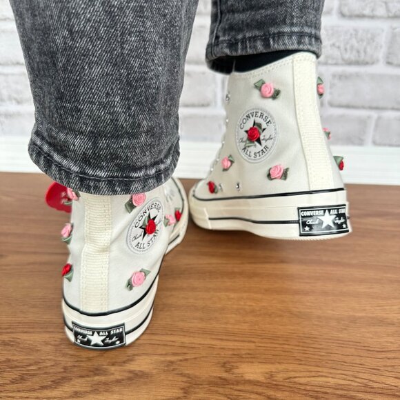 🌹Converse Chuck 70 Valentine 3D Rose Embroidered Hi 6 Men's Beige Heart A10637C - Picture 4 of 11